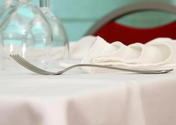 Szálloda Monegros 4 Hermanos 2*